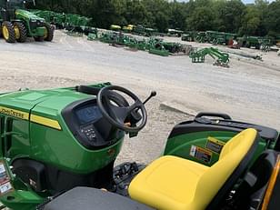 Main image John Deere 4066M 12