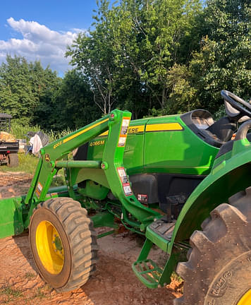 Image of John Deere 4066M Image 1