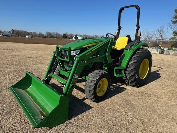 Image of John Deere 4066M Primary image