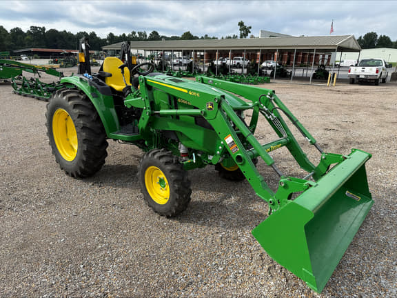 Image of John Deere 4066M equipment image 1