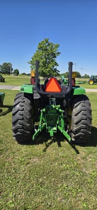 Image of John Deere 4066M equipment image 3