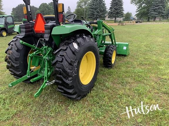 Image of John Deere 4066M equipment image 1