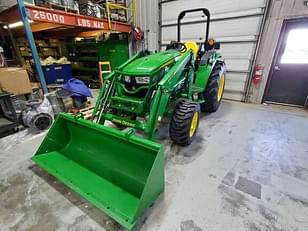 Main image John Deere 4066M 0