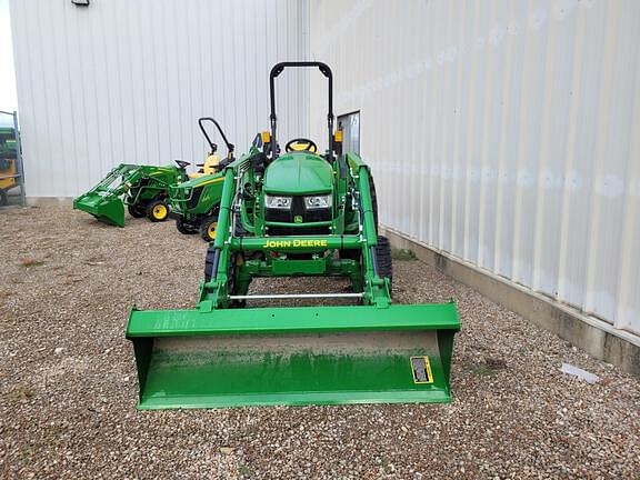 Image of John Deere 4066M equipment image 2