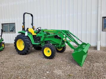 Main image John Deere 4066M