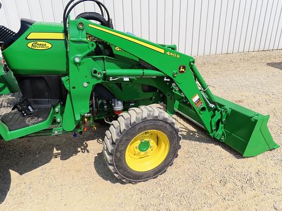 Image of John Deere 4066R equipment image 3