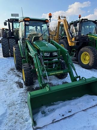 Image of John Deere 4066R equipment image 1