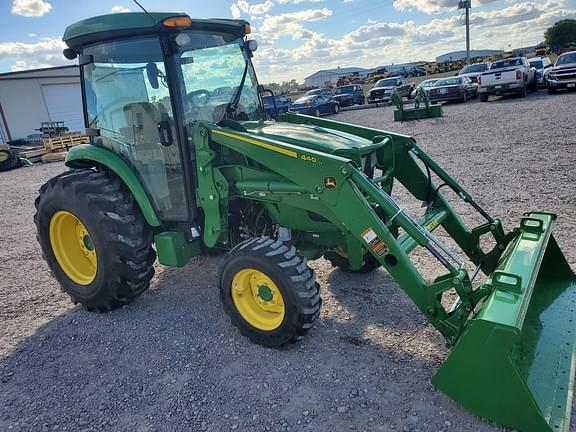 Image of John Deere 4066R equipment image 1