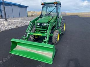 Main image John Deere 4066R 1