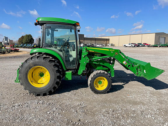 Image of John Deere 4066R equipment image 3