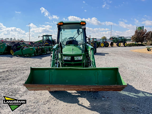 Image of John Deere 4066R equipment image 1