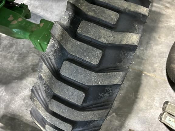 Image of John Deere 4066R equipment image 4
