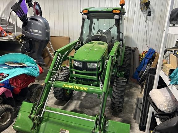 Image of John Deere 4066R equipment image 2