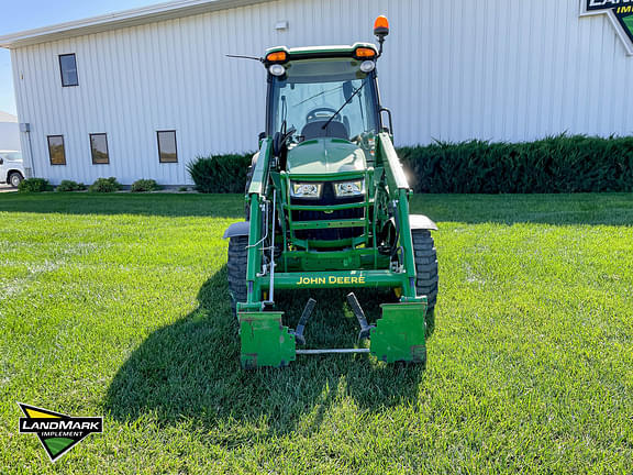 Image of John Deere 4066R equipment image 1