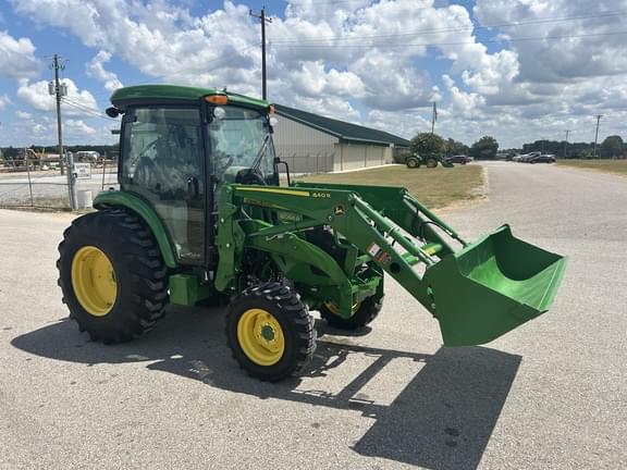 Image of John Deere 4066R equipment image 1