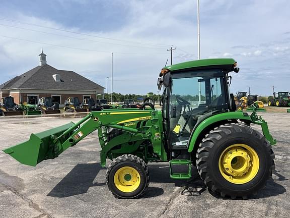 Image of John Deere 4066R equipment image 1