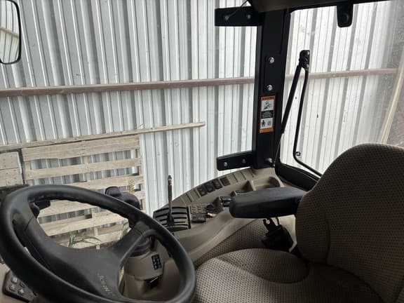 Image of John Deere 4066R equipment image 3