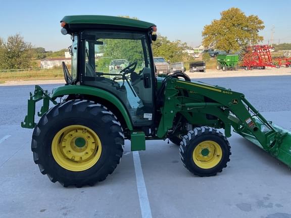 Image of John Deere 4066R equipment image 4
