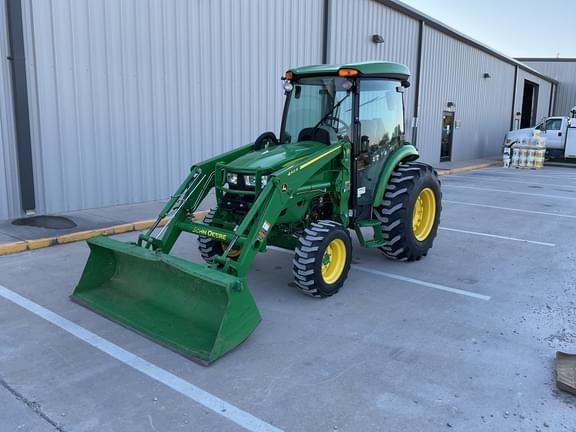 Image of John Deere 4066R equipment image 1