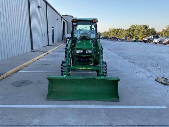 Image of John Deere 4066R equipment image 2