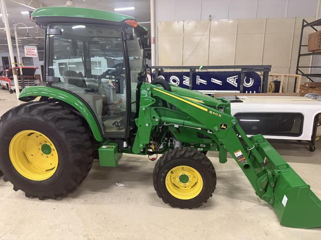 Image of John Deere 4066R equipment image 1