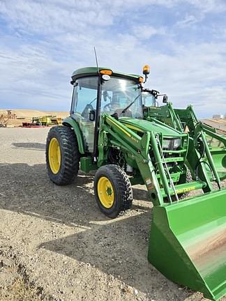 Image of John Deere 4066R equipment image 1