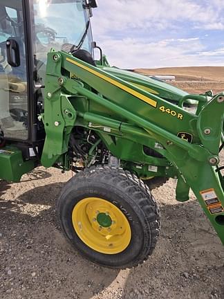 Image of John Deere 4066R equipment image 2