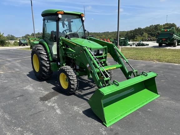 Image of John Deere 4066R equipment image 2