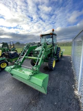 Image of John Deere 4066R equipment image 3