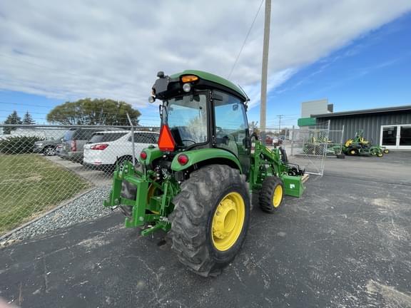 Image of John Deere 4066R equipment image 1