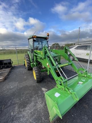 Image of John Deere 4066R equipment image 2