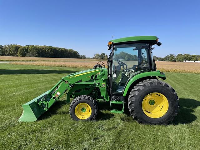 Image of John Deere 4066R equipment image 2