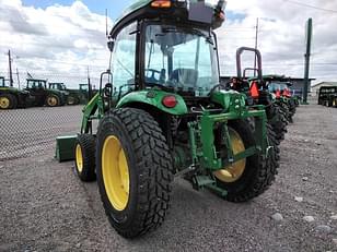 Main image John Deere 4066R 17