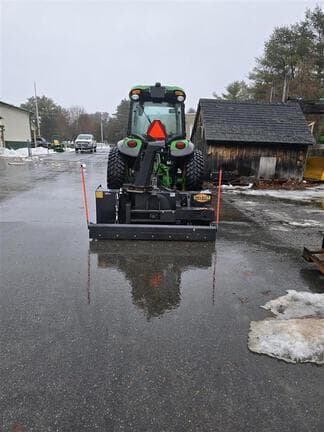 Image of John Deere 4066R equipment image 4