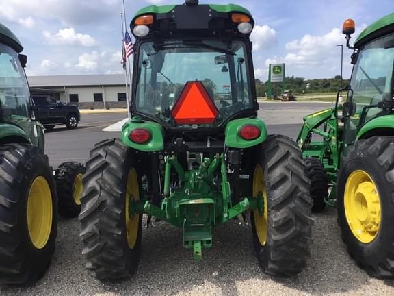 Image of John Deere 4066R equipment image 4