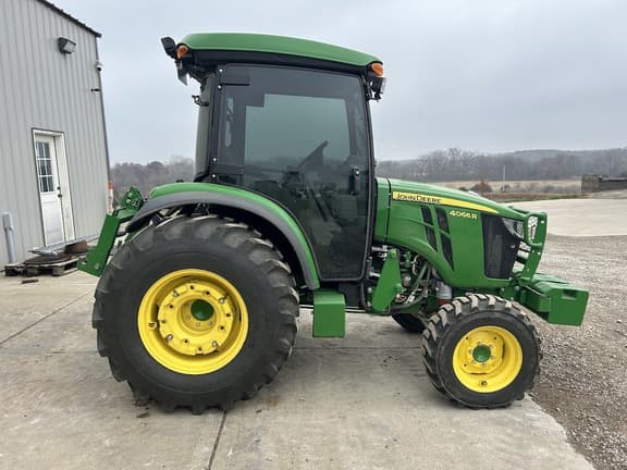 Image of John Deere 4066R equipment image 4
