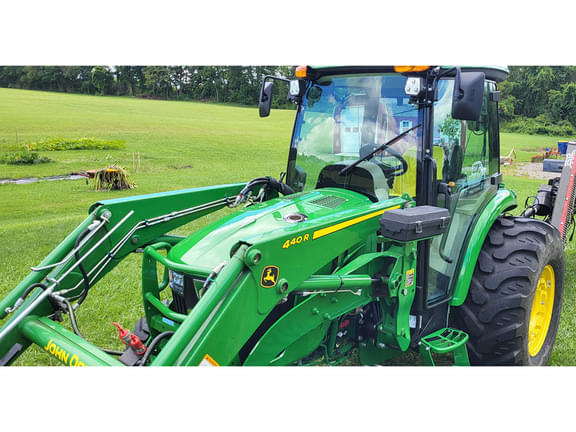 Image of John Deere 4066R Primary image