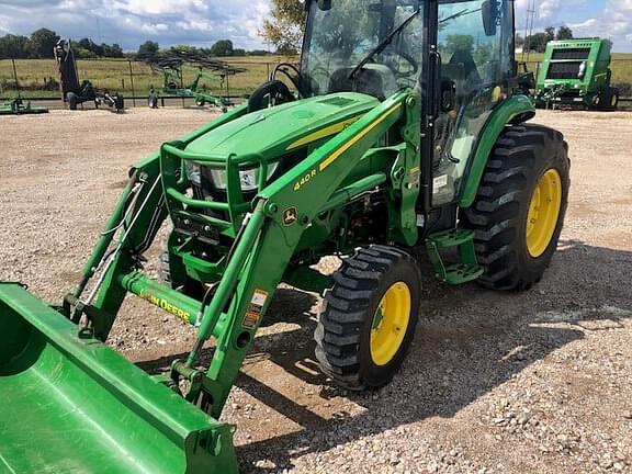 Image of John Deere 4066R equipment image 3