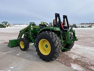 Main image John Deere 4066R 6