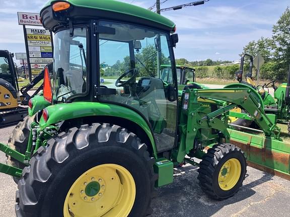 Image of John Deere 4066R equipment image 1