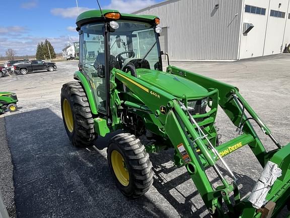 Image of John Deere 4066R equipment image 3