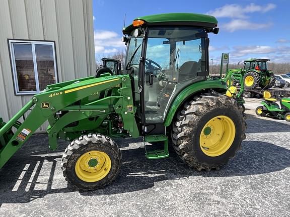 Image of John Deere 4066R equipment image 1
