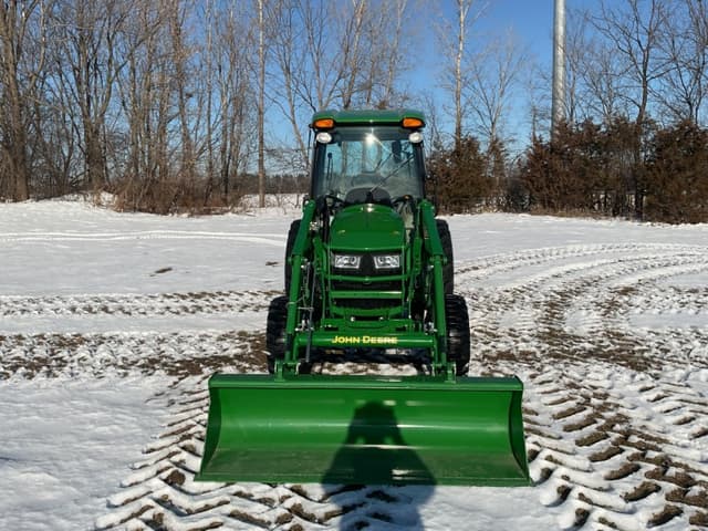 Image of John Deere 4066R equipment image 1
