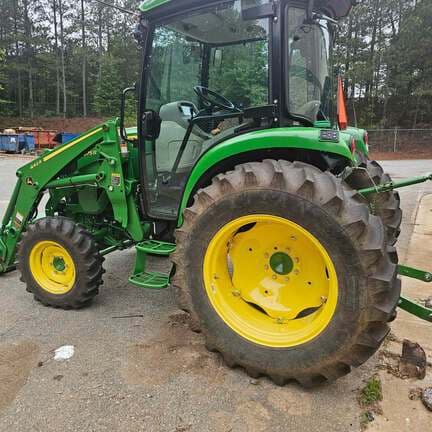 Image of John Deere 4075R equipment image 4