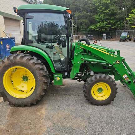 Image of John Deere 4075R equipment image 2