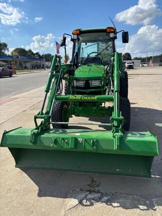 Image of John Deere 4075R equipment image 2
