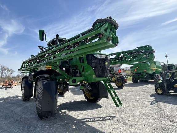 Image of John Deere 408R equipment image 4