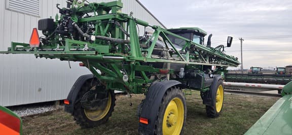 Image of John Deere 408R equipment image 4