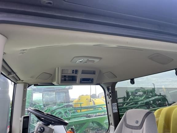 Image of John Deere 408R equipment image 4