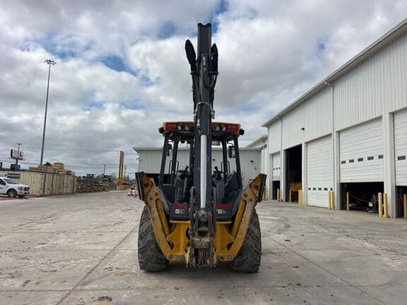 Image of John Deere 410L equipment image 3